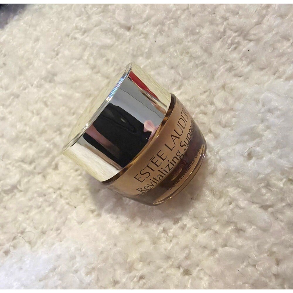 Estee Lauder Revitalizing Supreme Face Cream